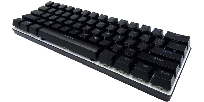 Обзор механической игровой клавиатуры Whirlwind FX Atom RGB — маленькая доска, большой реквизит